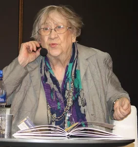 Kirsi Kunnas’tan İki Şiir / Kaksi Runoa Kirsi Kunnakselta